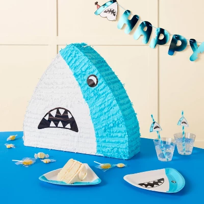 Pinata Shark - Spritz™ 1 Pinata Shark - Spritz™