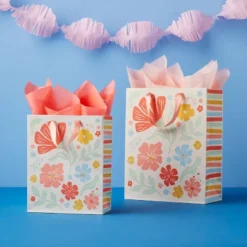 12.67x9.96x0.49 Floral On Cream Large Gift Bag - Spritz™