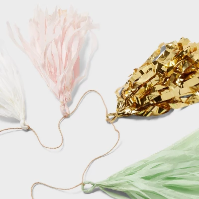 Tassels Party Banner - Spritz™ 2 Tassels Party Banner - Spritz™ - Image 2